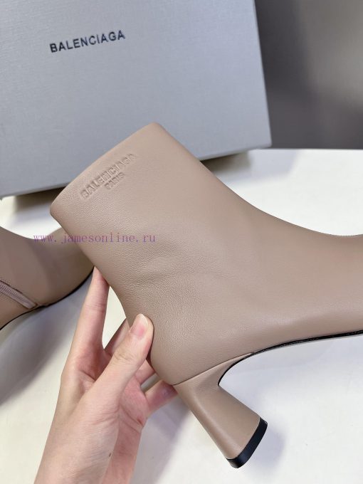 Balenciaga Parisian fashion show short boots are a heavyweight new product at Paris Fashion 8hodva4s - Image 9