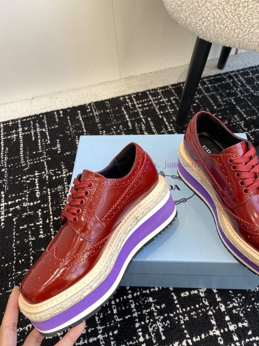 Prada 24ss autumn and winter latest thick soled lace up punched block sponge shoesThe origine4dj0qoo - Image 7