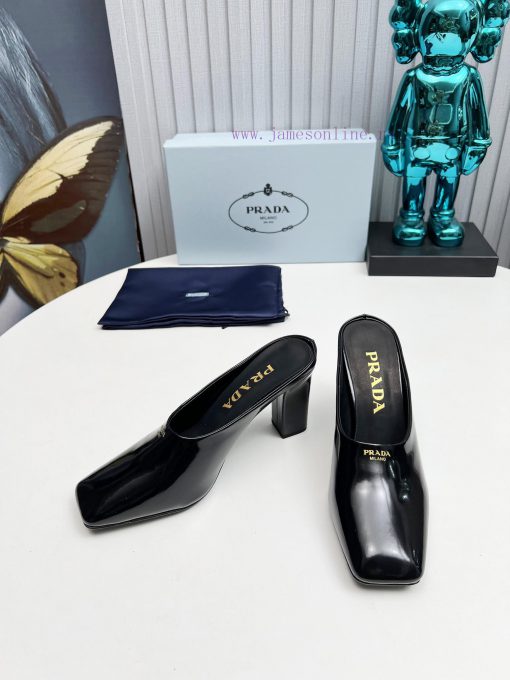 In 2025, SSS launches Prada's latest collection of long and short boots, sandals, slim heels04nv8f67 - Image 4