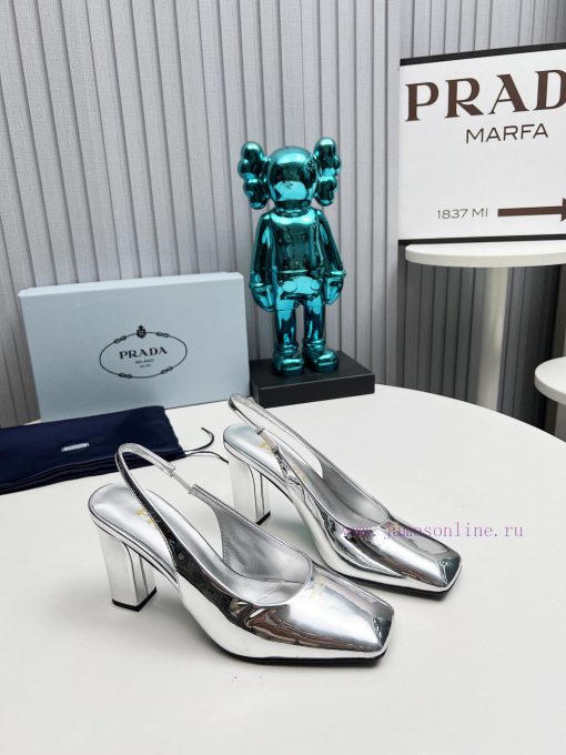 In 2025, SSS launches Prada's latest collection of long and short boots, sandals, slim heelse6w7jqz8