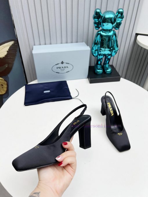 In 2025, SSS launches Prada's latest collection of long and short boots, sandals, slim heels4ppp88jx - Image 8