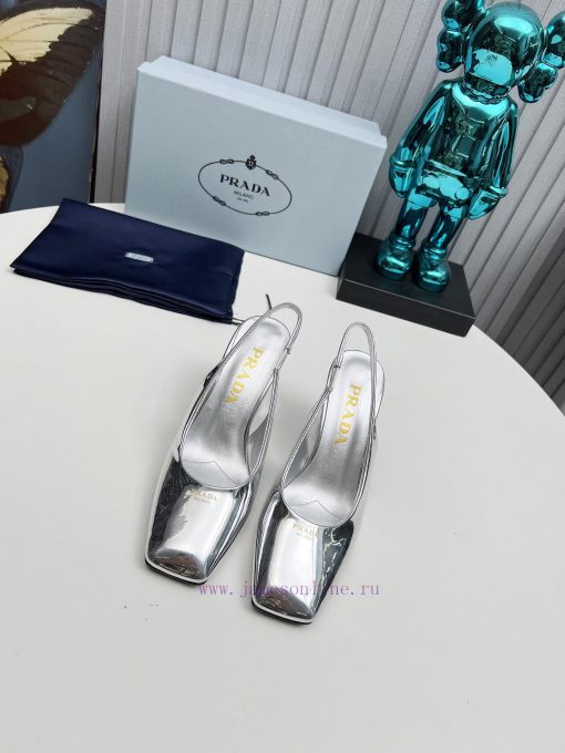 In 2025, SSS launches Prada's latest collection of long and short boots, sandals, slim heelse6w7jqz8 - Image 4