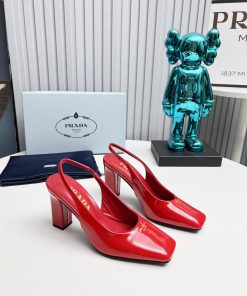 In 2025, SSS launches Prada's latest collection of long and short boots, sandals, slim heels4byckg38