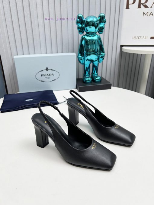 In 2025, SSS launches Prada's latest collection of long and short boots, sandals, slim heelsq5ntfmnj