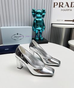 In 2025, SSS launches Prada's latest collection of long and short boots, sandals, slim heelsjiuqi6z0