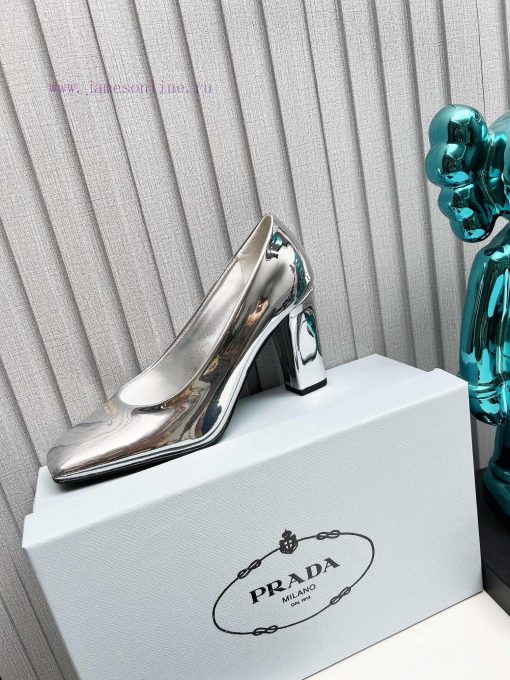 In 2025, SSS launches Prada's latest collection of long and short boots, sandals, slim heelsjiuqi6z0 - Image 6
