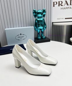 In 2025, SSS launches Prada's latest collection of long and short boots, sandals, slim heelsejgmeggc