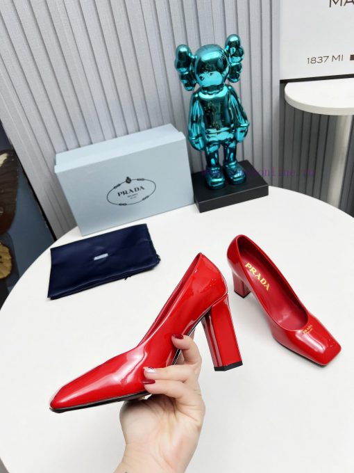 In 2025, SSS launches Prada's latest collection of long and short boots, sandals, slim heelsx4gwmukt - Image 8