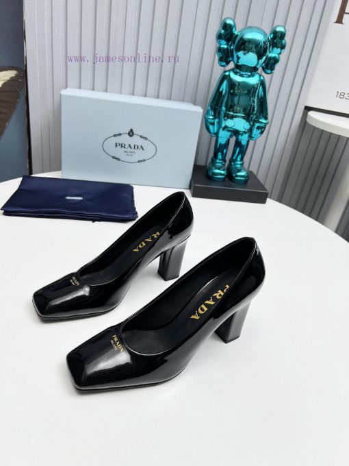 In 2025, SSS launches Prada's latest collection of long and short boots, sandals, slim heelsm64qhux3 - Image 3