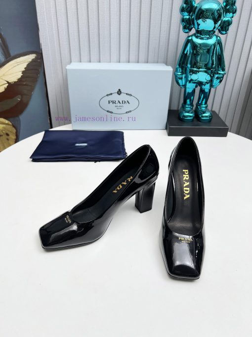 In 2025, SSS launches Prada's latest collection of long and short boots, sandals, slim heelsm64qhux3 - Image 4