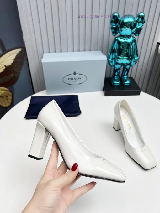 In 2025, SSS launches Prada's latest collection of long and short boots, sandals, slim heelsejgmeggc - Image 7