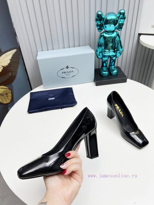 In 2025, SSS launches Prada's latest collection of long and short boots, sandals, slim heelsm64qhux3 - Image 8