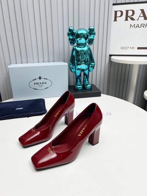 In 2025, SSS launches Prada's latest collection of long and short boots, sandals, slim heelsiojmmk9f - Image 3