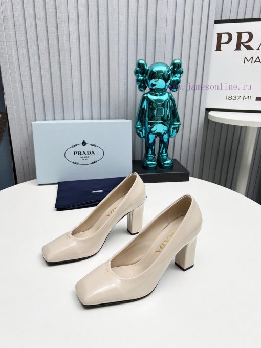 In 2025, SSS launches Prada's latest collection of long and short boots, sandals, slim heelsql7dc4go - Image 3