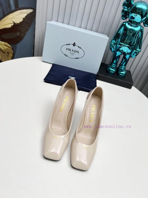 In 2025, SSS launches Prada's latest collection of long and short boots, sandals, slim heelsql7dc4go - Image 5