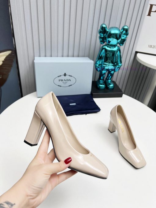 In 2025, SSS launches Prada's latest collection of long and short boots, sandals, slim heelsql7dc4go - Image 7