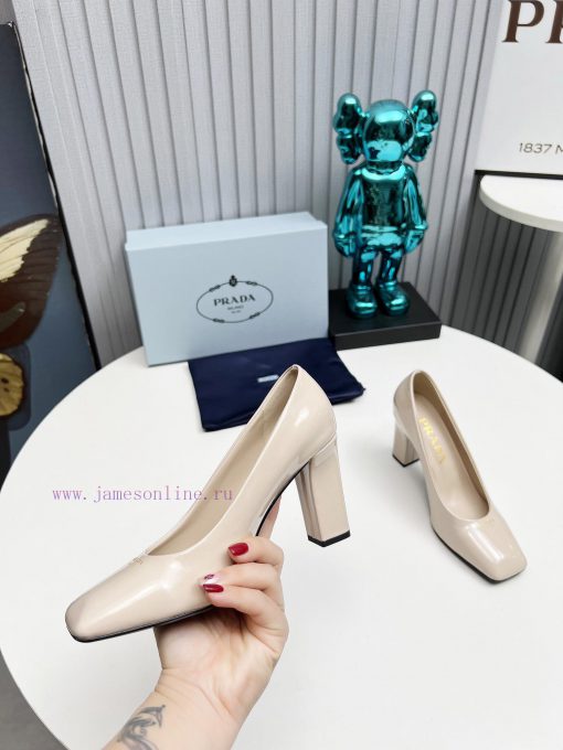In 2025, SSS launches Prada's latest collection of long and short boots, sandals, slim heelsql7dc4go - Image 8