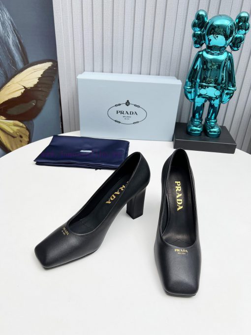In 2025, SSS launches Prada's latest collection of long and short boots, sandals, slim heelsg71jno69 - Image 4