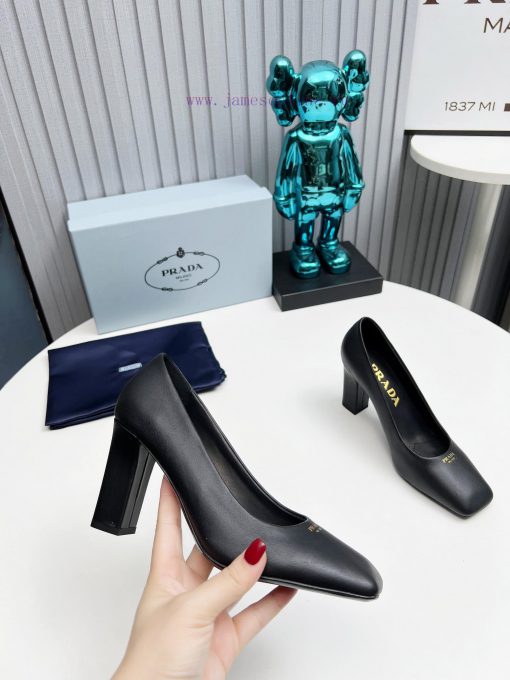 In 2025, SSS launches Prada's latest collection of long and short boots, sandals, slim heelsg71jno69 - Image 7
