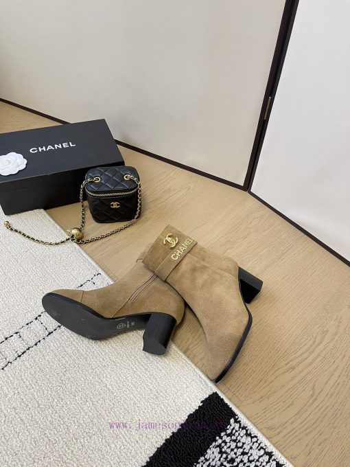Chanel thick heel high-heeled short boots with side zipper and double C-buckle decoration faxoxzh20r - Image 10