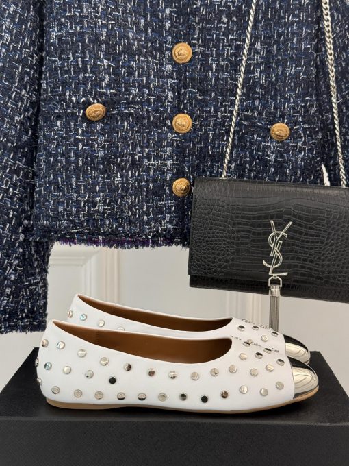 AlAIA | AlAIA 25ss Early Spring New ProductRivet metal head flat bottomed single shoeThis seooq0hkui