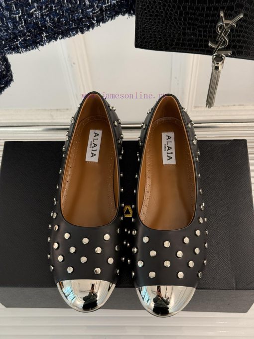 AlAIA | AlAIA 25ss Early Spring New ProductRivet metal head flat bottomed single shoeThis se9m2et64v - Image 5