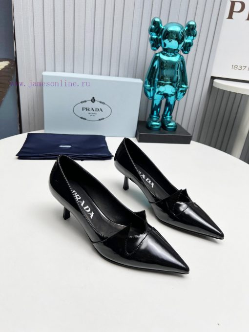 In 2025, SSS launches Prada's latest collection of long and short boots, sandals, slim heels7dsb0qag
