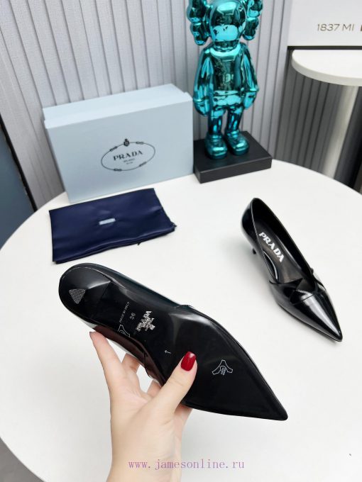 In 2025, SSS launches Prada's latest collection of long and short boots, sandals, slim heels7dsb0qag - Image 10