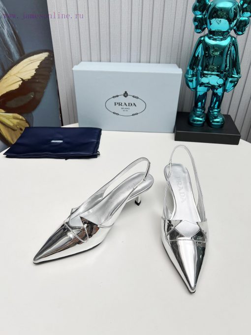 In 2025, SSS launches Prada's latest collection of long and short boots, sandals, slim heelst0iluxow - Image 5