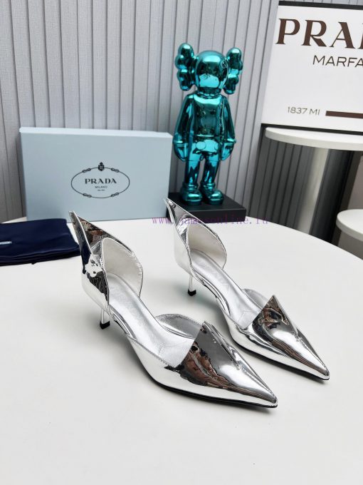 In 2025, SSS launches Prada's latest collection of long and short boots, sandals, slim heelsy4heym6q