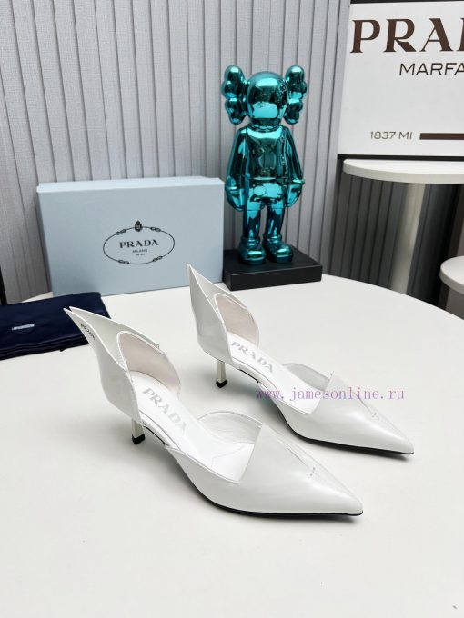 In 2025, SSS launches Prada's latest collection of long and short boots, sandals, slim heelsgaheujw3