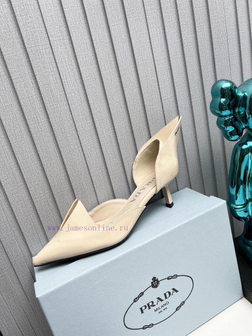 In 2025, SSS launches Prada's latest collection of long and short boots, sandals, slim heels752qz7jc - Image 6