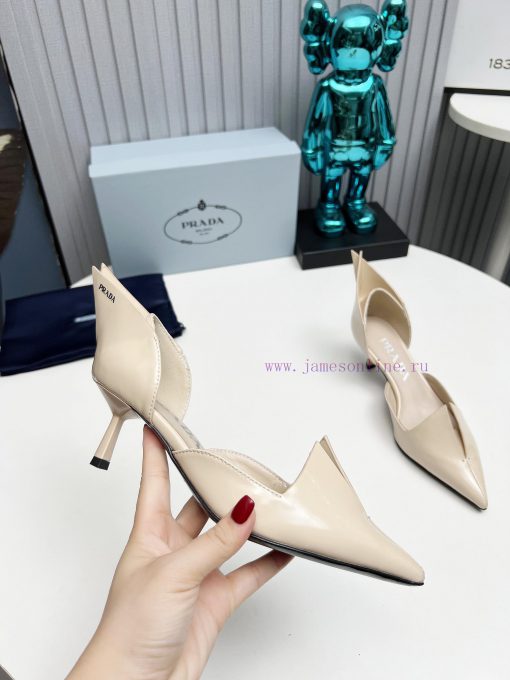 In 2025, SSS launches Prada's latest collection of long and short boots, sandals, slim heels752qz7jc - Image 7