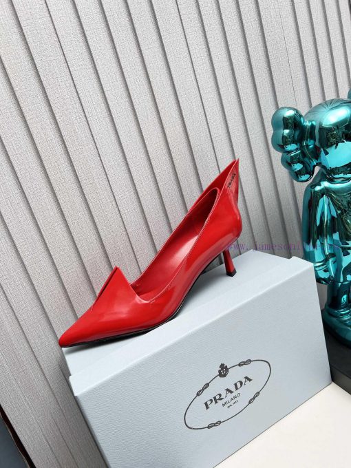 In 2025, SSS launches Prada's latest collection of long and short boots, sandals, slim heels3rc3tr0o - Image 6