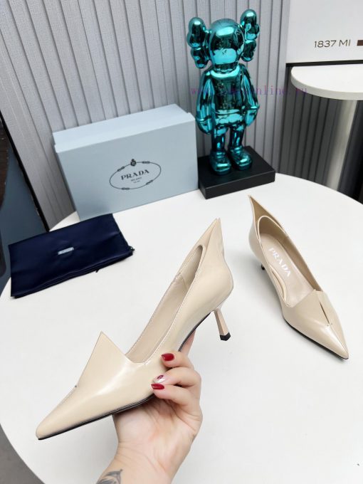 In 2025, SSS launches Prada's latest collection of long and short boots, sandals, slim heelsudkey8ok - Image 8