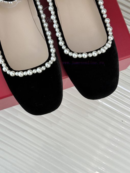 Roger Vivier/RV Classic Pearl Mary JaneMary Jane, exquisitely crafted to the boneNot showing6g2b656j - Image 8