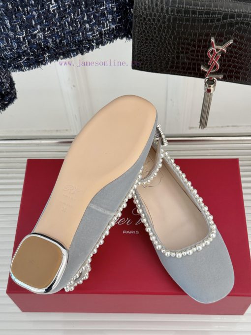 Roger Vivier/RV Classic Pearl Mary JaneMary Jane, exquisitely crafted to the boneNot showingzjvwee03 - Image 10