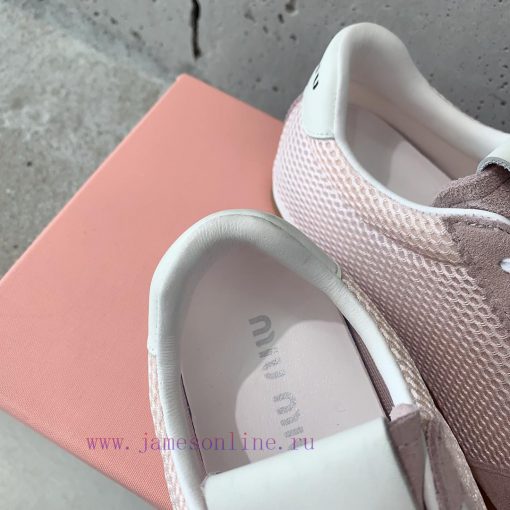 Miu Miu's new retro German training shoes can be paired with minimalist, retro, and artistic9jq9vhu5 - Image 6