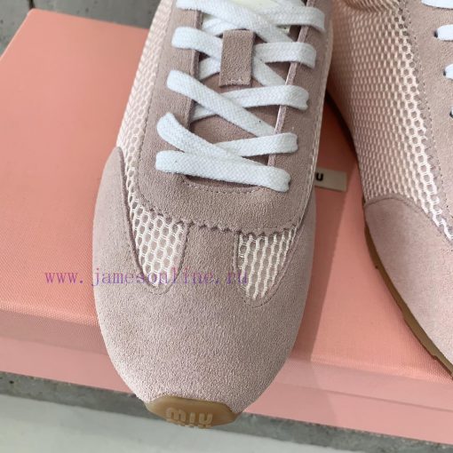 Miu Miu's new retro German training shoes can be paired with minimalist, retro, and artistic9jq9vhu5 - Image 8