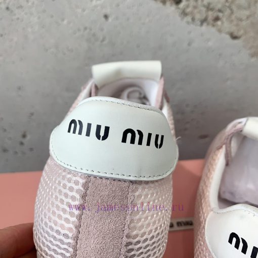 Miu Miu's new retro German training shoes can be paired with minimalist, retro, and artistic9jq9vhu5 - Image 9
