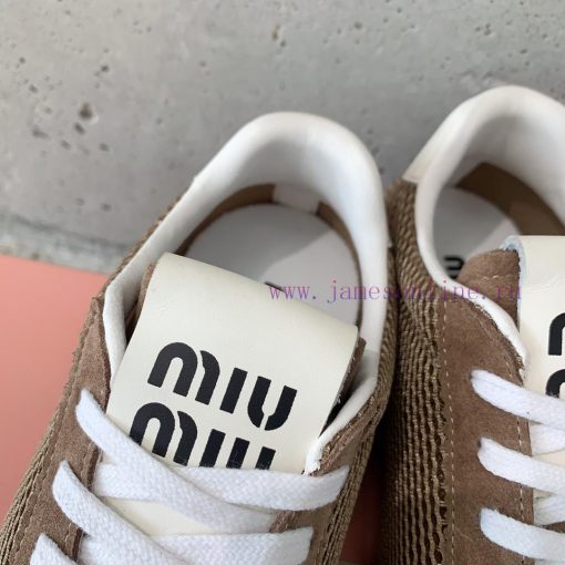 Miu Miu's new retro German training shoes can be paired with minimalist, retro, and artistichvp839x2 - Image 8