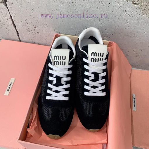 Miu Miu's new retro German training shoes can be paired with minimalist, retro, and artistic9yuua43d - Image 5