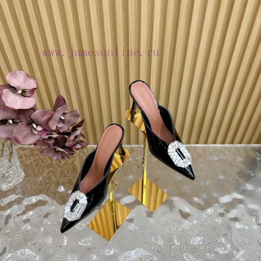 Amina Muaddi2024's new Charlotte series high heels have sharp edges and slanted square headso9j6q0vk - Image 2