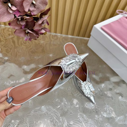Amina Muaddi2024's new Charlotte series high heels have sharp edges and slanted square headssptqbdsa - Image 13