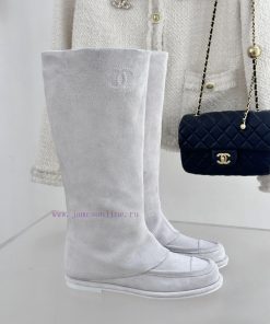 Chanel | Chanel 25C suede pants and bootsThis season's Rocket Goddess must have itemThe sidefb9thb0t