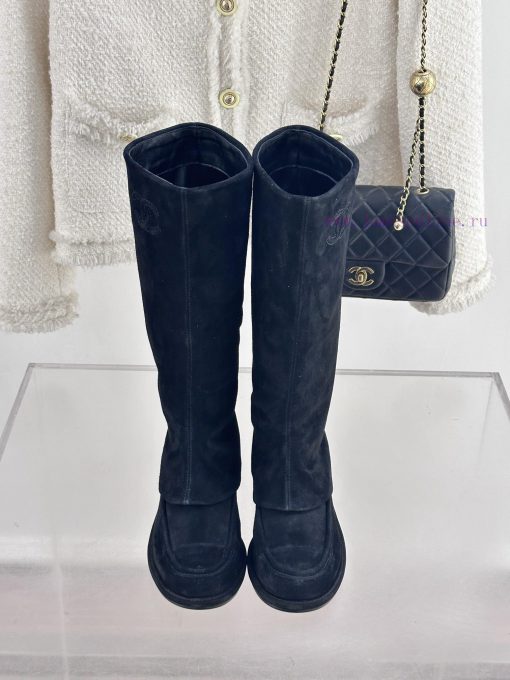 Chanel | Chanel 25C suede pants and bootsThis season's Rocket Goddess must have itemThe sidegu8oep9c - Image 4