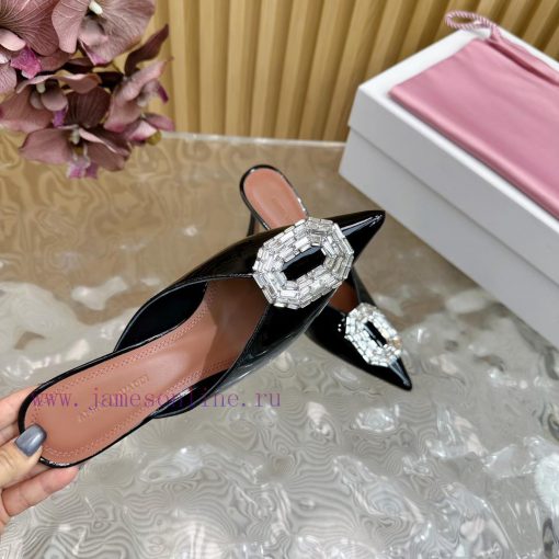 Amina Muaddi2024's new Charlotte series high heels have sharp edges and slanted square headso9j6q0vk - Image 12