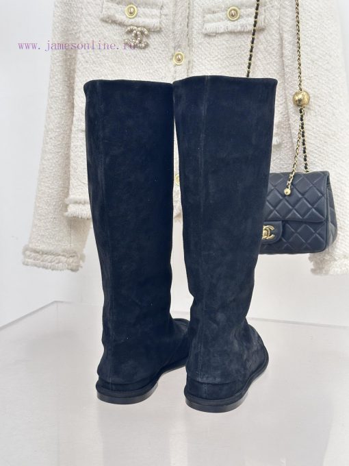 Chanel | Chanel 25C suede pants and bootsThis season's Rocket Goddess must have itemThe sidegu8oep9c - Image 7