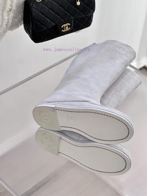 Chanel | Chanel 25C suede pants and bootsThis season's Rocket Goddess must have itemThe sidefb9thb0t - Image 8