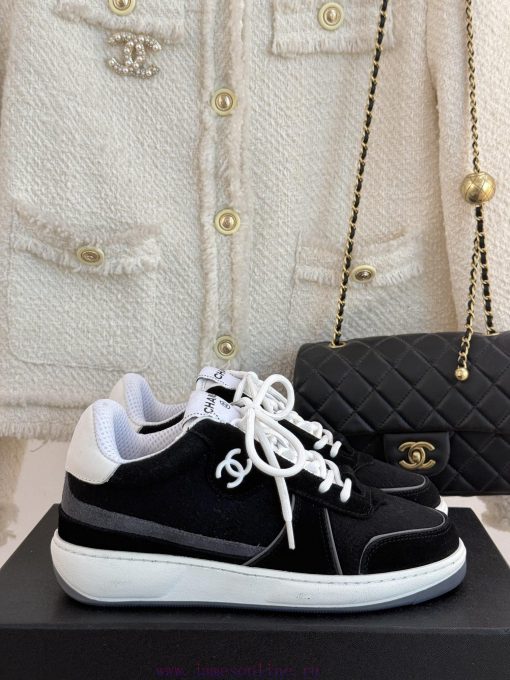 Chanel | Chanel Classic Couple Style CasualSports board shoesChanel sneakers are so popular krwzo565